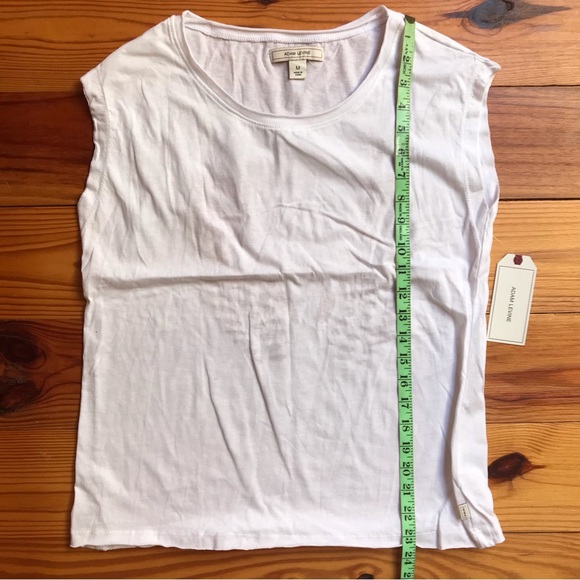 Adam Levine Black White Wing Back Design Tee, NWT, M - Picture 9 of 10